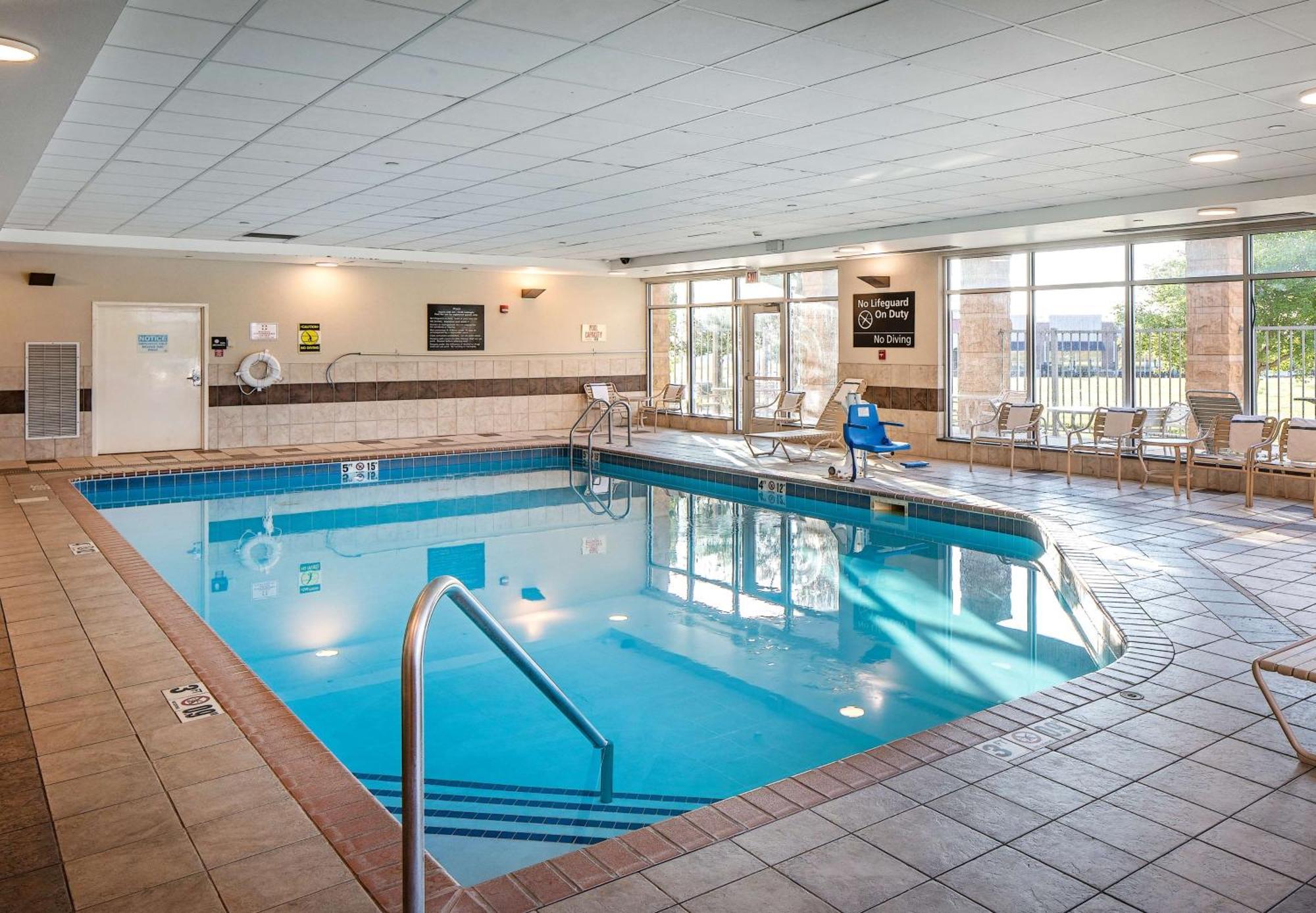 Hampton Inn & Suites Omaha Southwest-La Vista Екстериор снимка