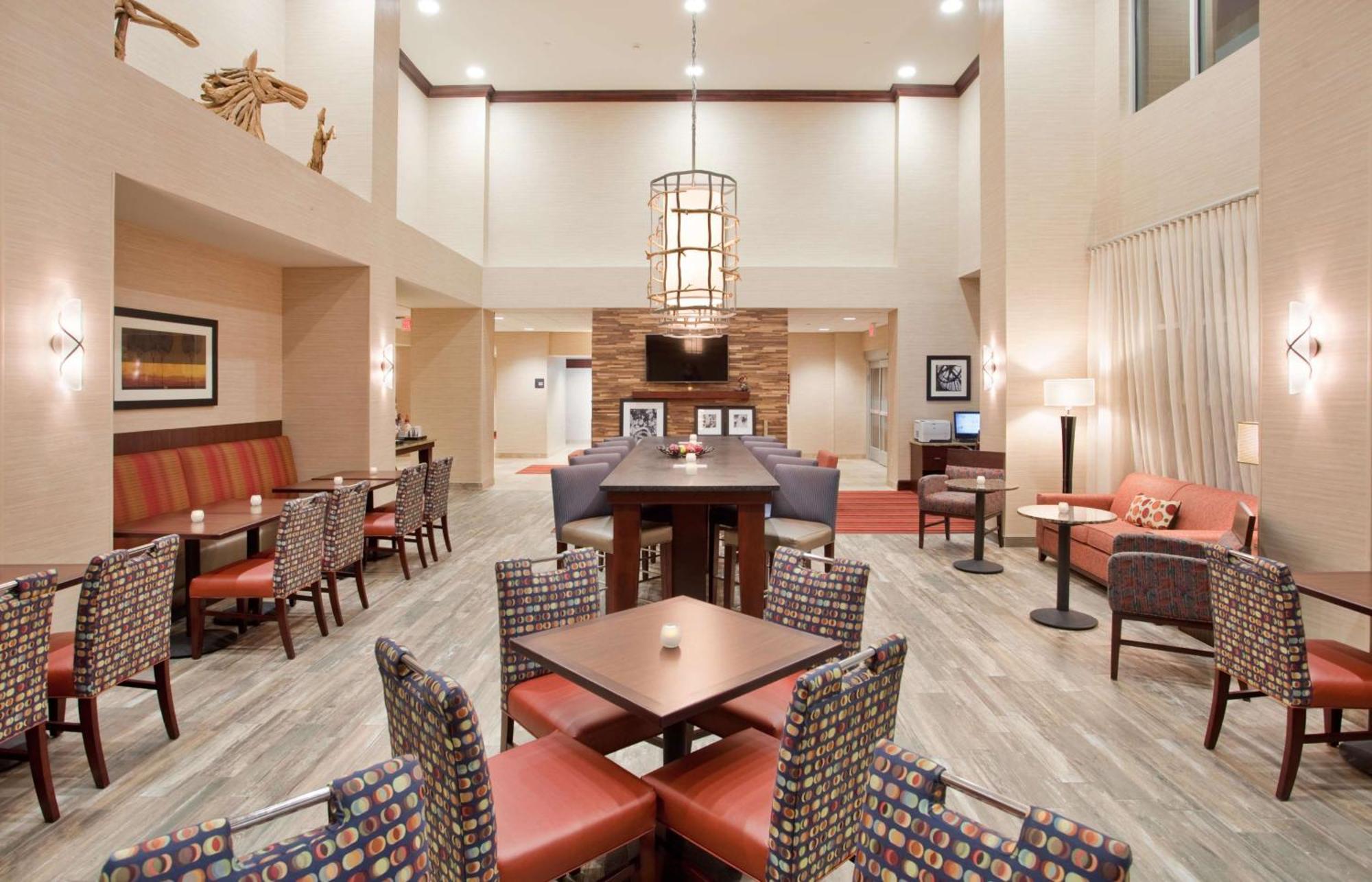 Hampton Inn & Suites Omaha Southwest-La Vista Екстериор снимка