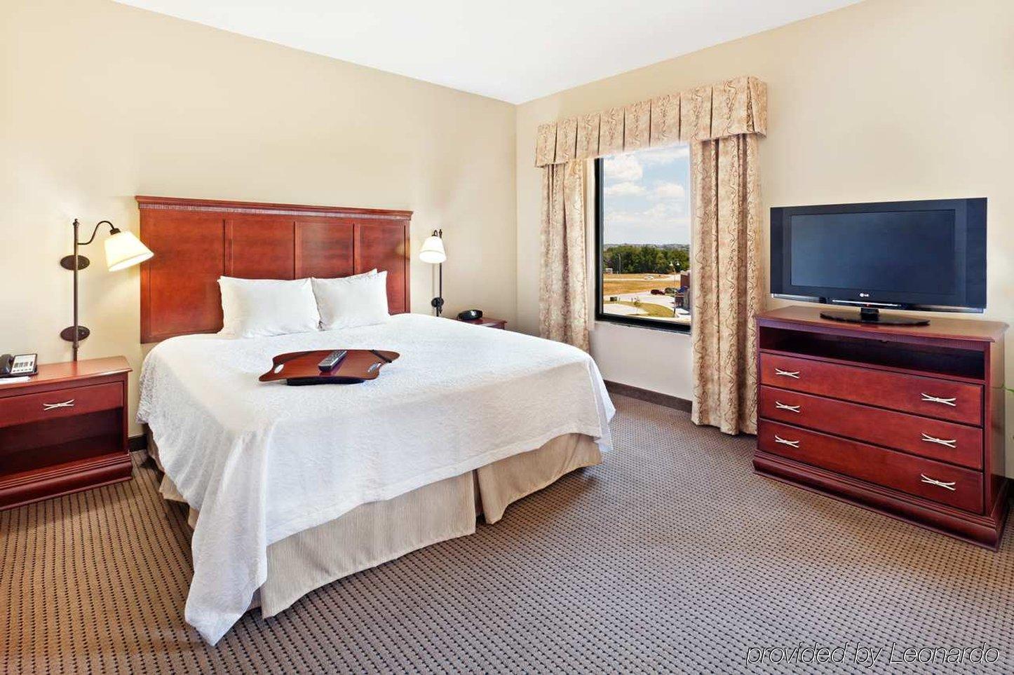 Hampton Inn & Suites Omaha Southwest-La Vista Екстериор снимка
